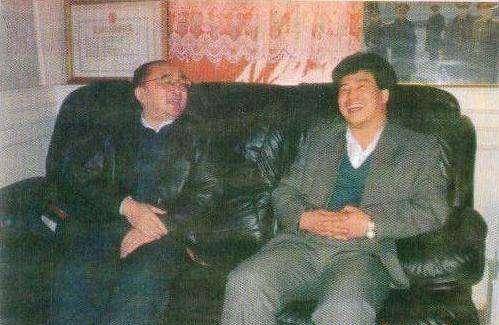 上世纪最荒谬的骗局：初中生号称可以将水变油，骗了四亿多人民币