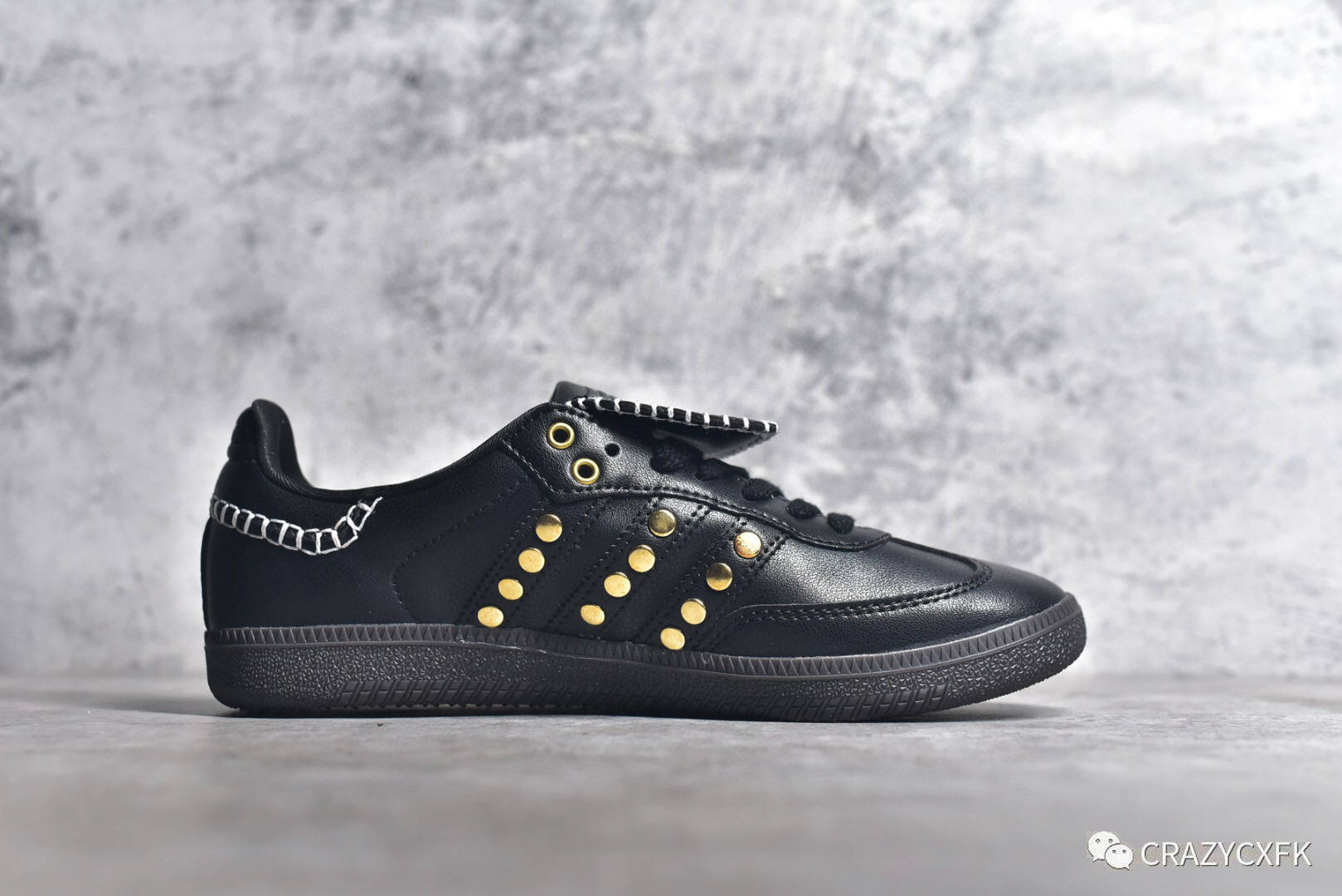 阿迪达斯联名铆钉 Wales Bonner x Adidas Samba Classic Studded Pack Cream