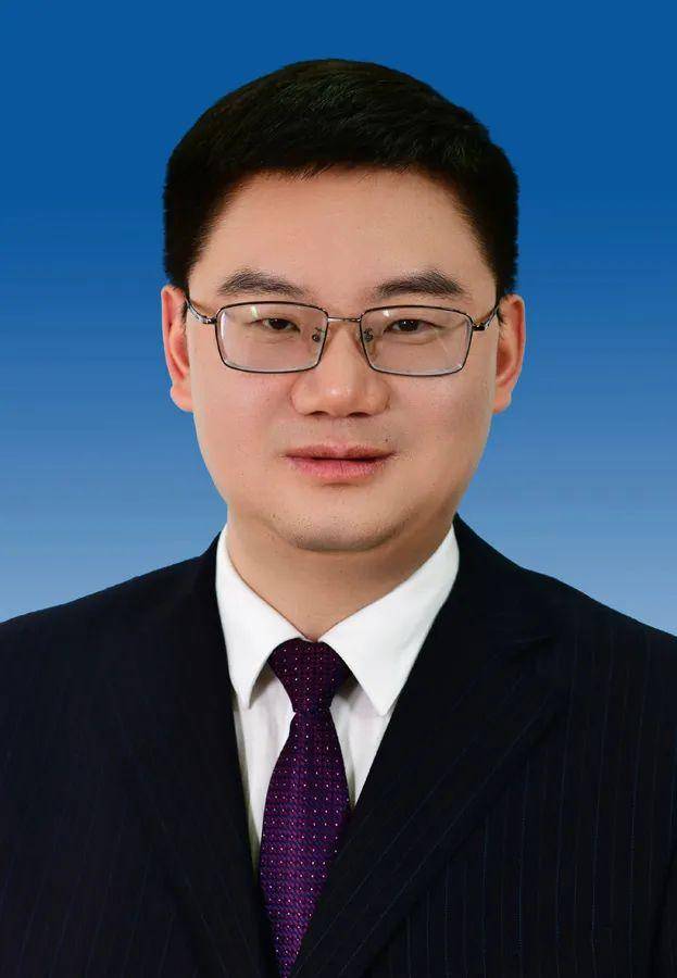 潘文卿、龙东阁，履新职